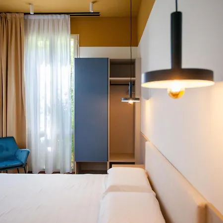 Hotel Cvm 19 *
