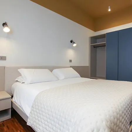 Cvm 19 Hotel Mediolan