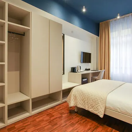 Hotel Cvm 19